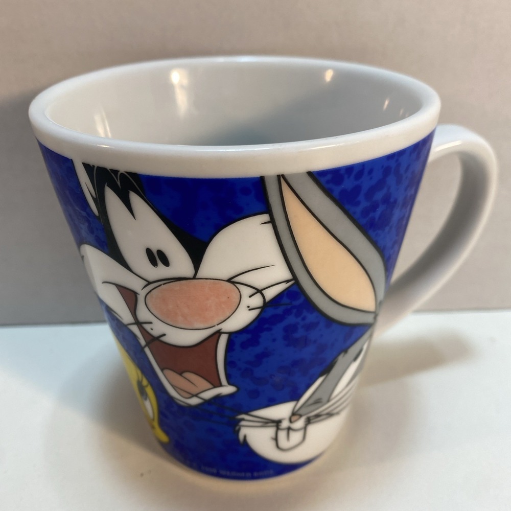 Looney Tunes Warner Bros Coffee Mug Taz Bugs Tweety Marvin Daffy Sylvester 1998